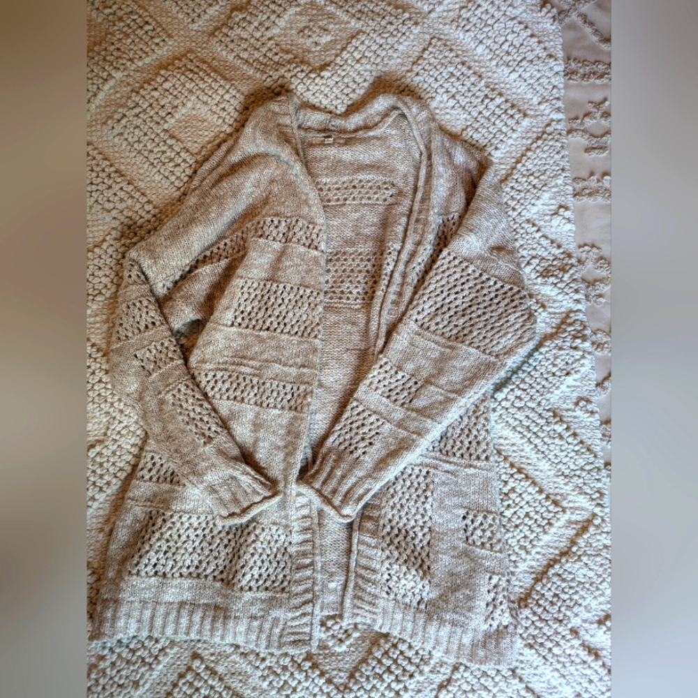 5 for$25 sale --- Maurices XL cardigan